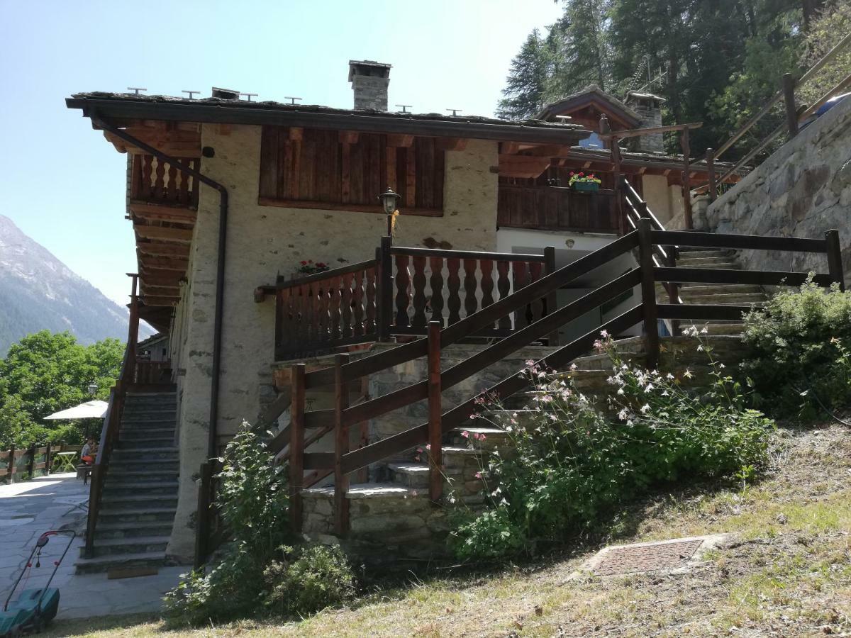 Vers Le Bois Hotel Valsavarenche Buitenkant foto